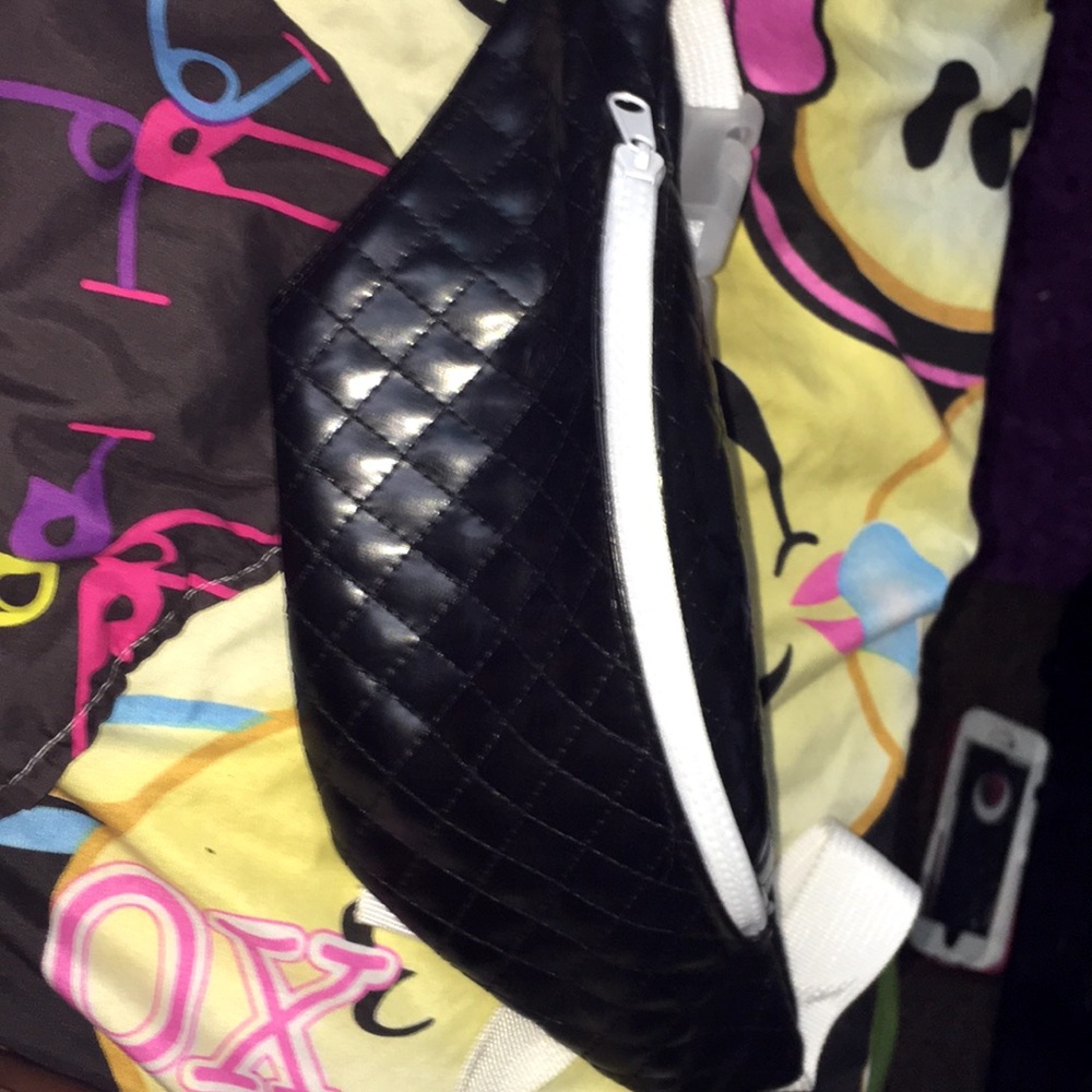 Black Fanny pack